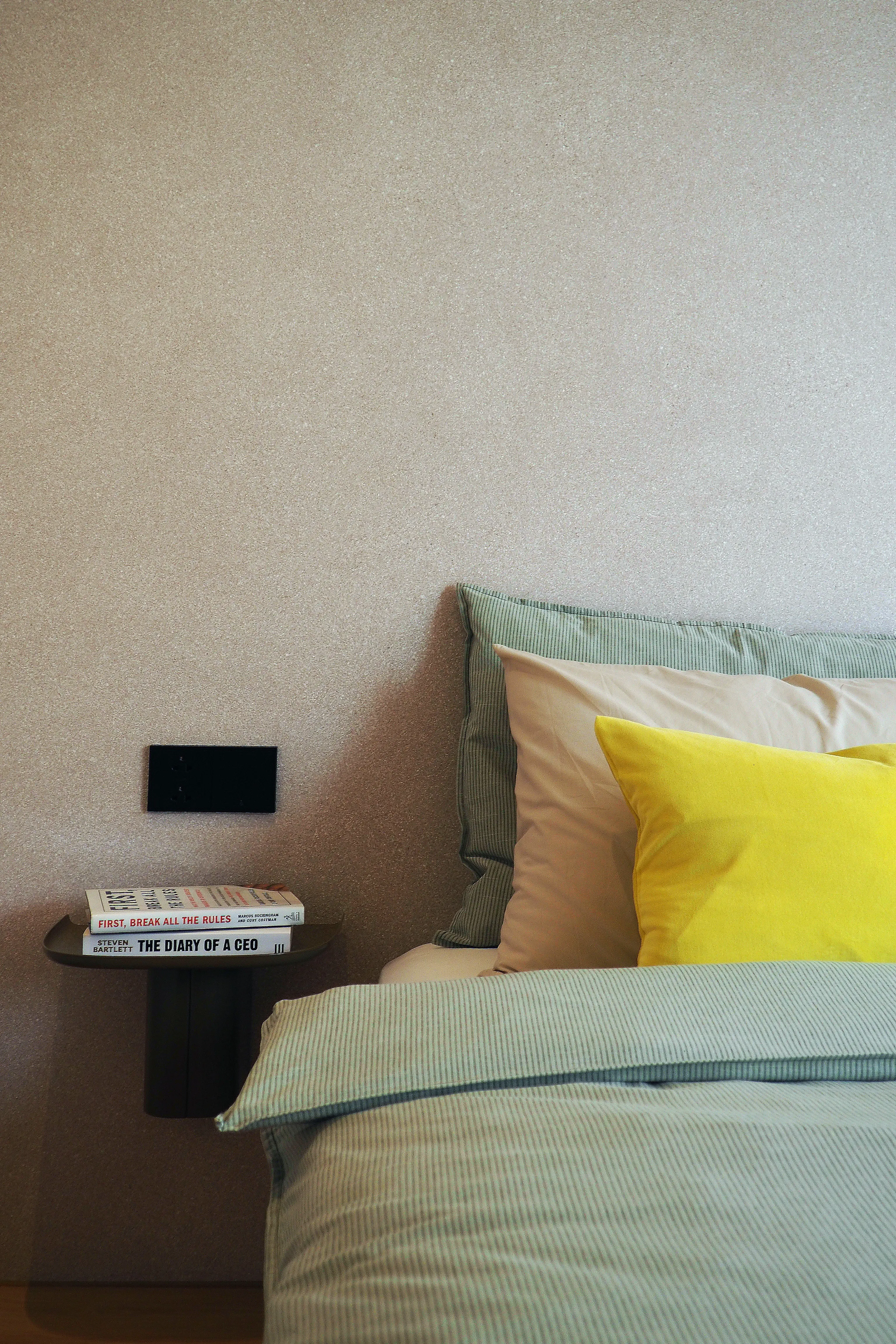 Alom Ari Residence — Wall finish