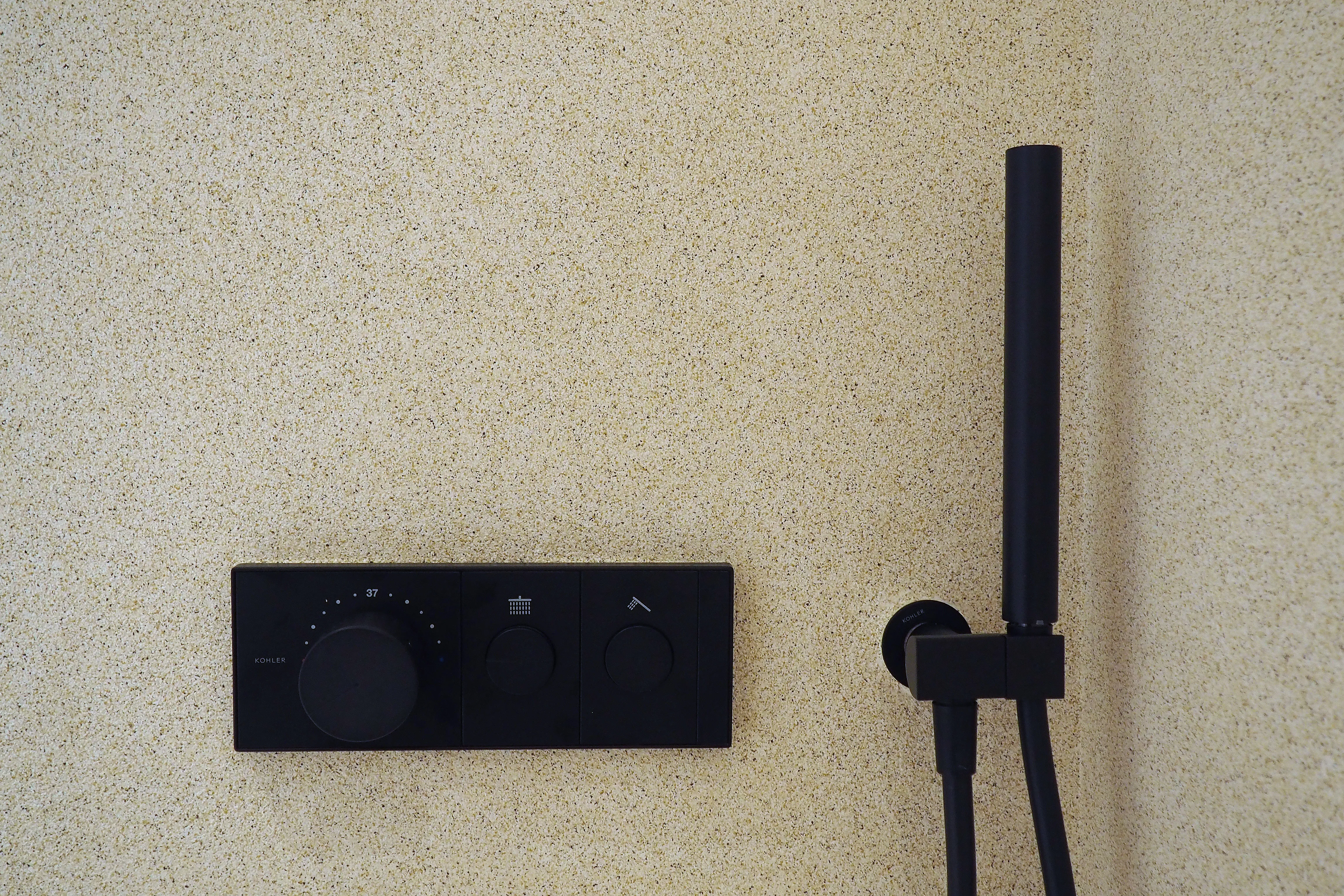 Alom Ari Residence — Bedroom finish