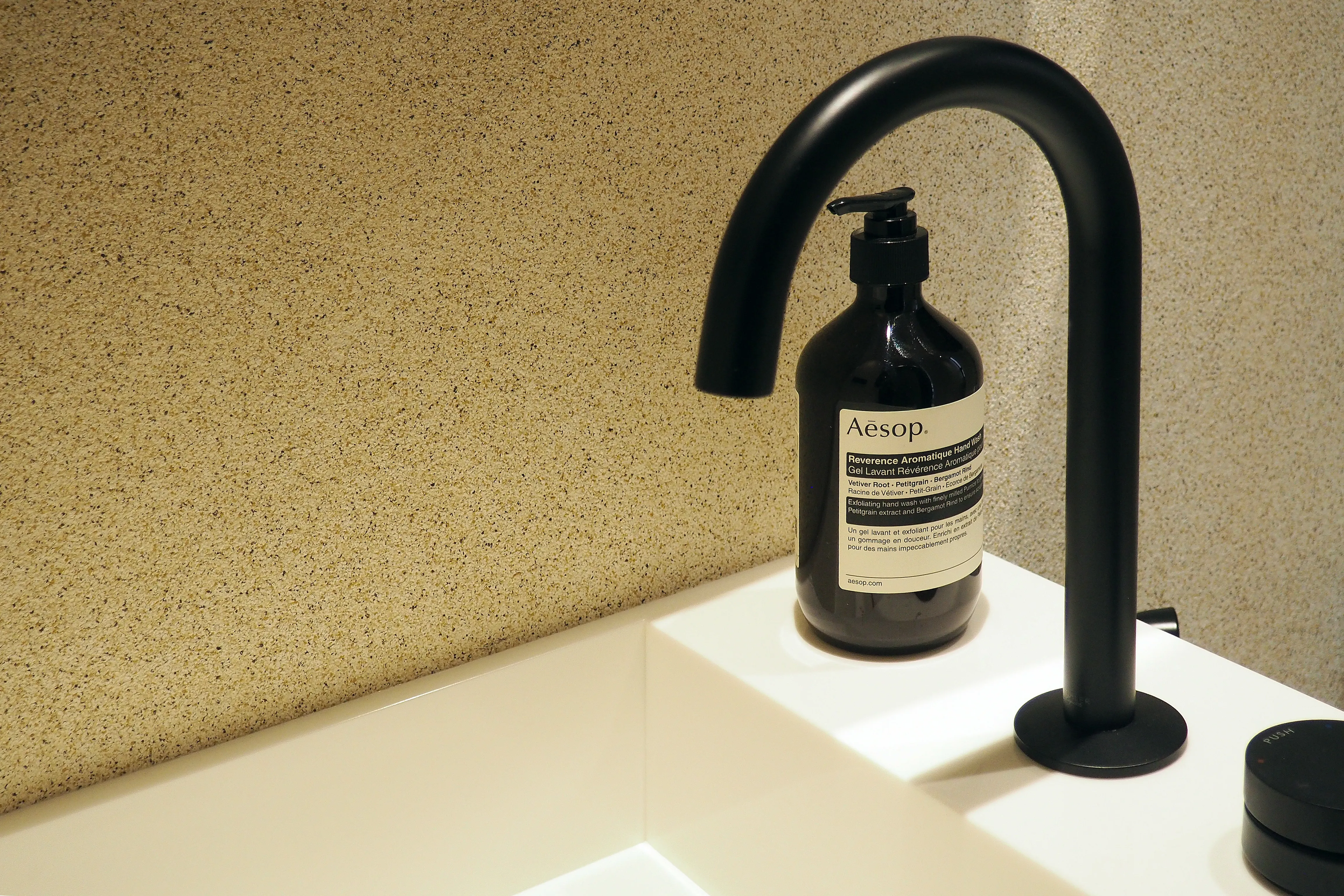 Alom Ari Residence — Decorative finish