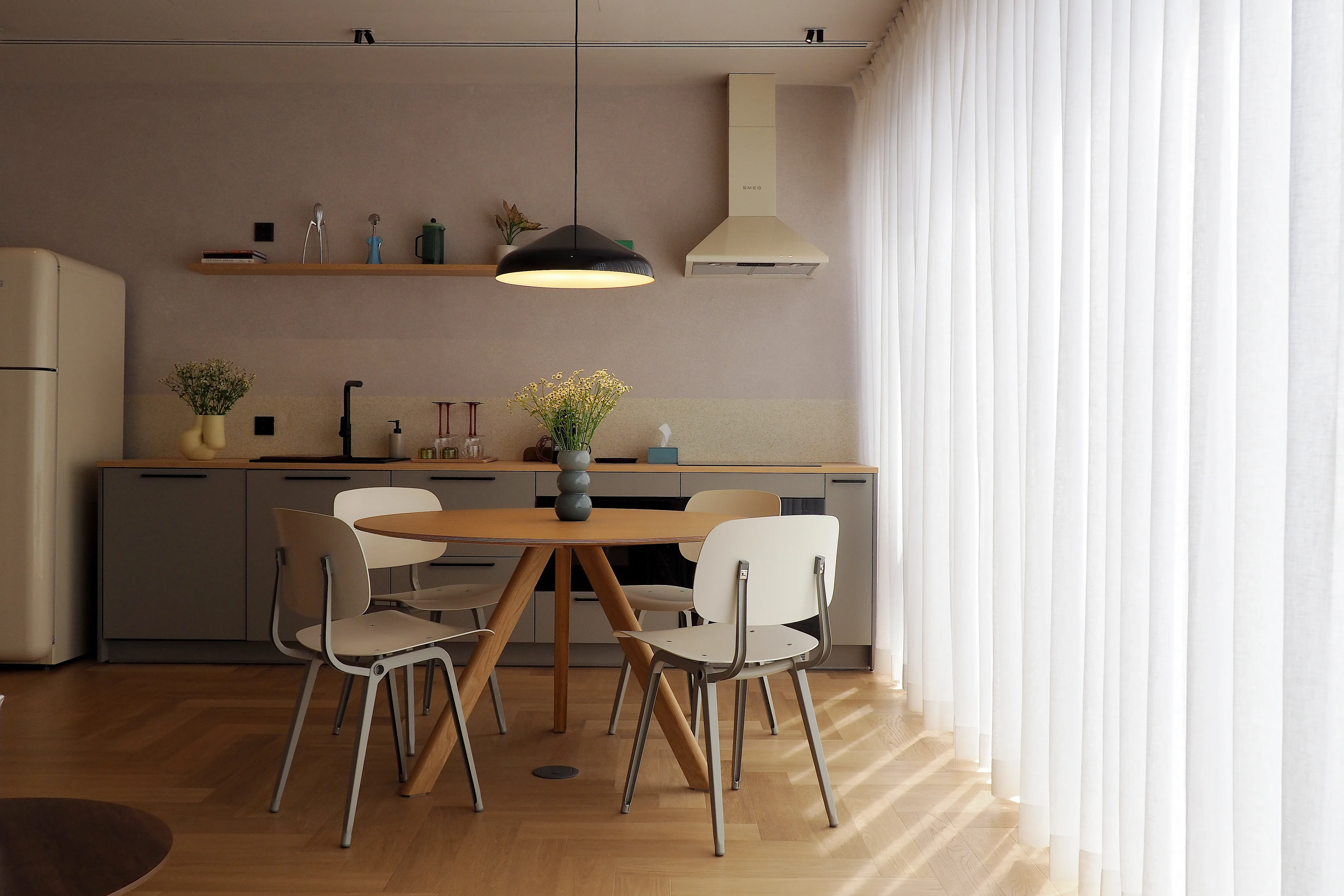 Alom Ari Residence — Mixart application