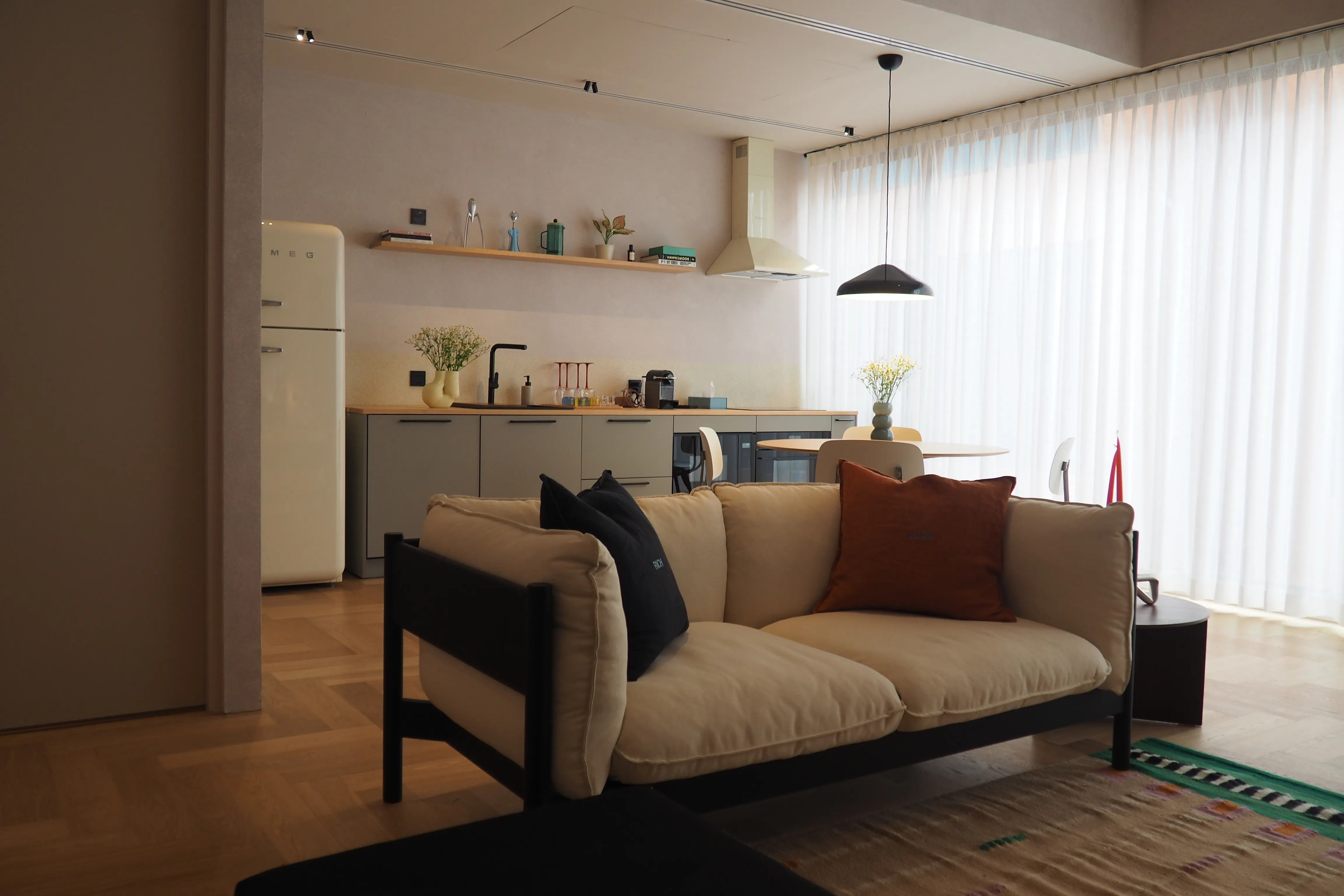 Alom Ari Residence — Mixart 025 detail